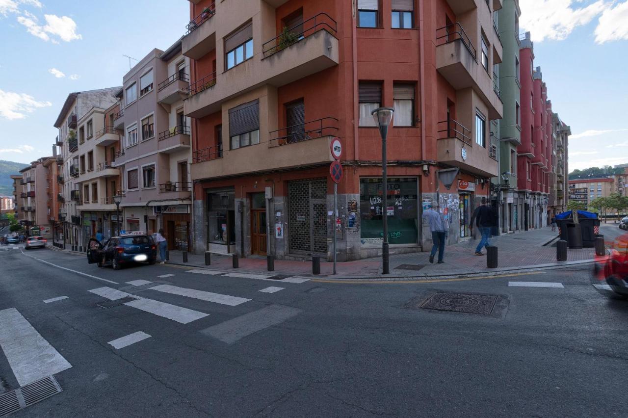 Апартаменти Vivienda Turistica Junto Al Ayuntamiento Більбао Екстер'єр фото